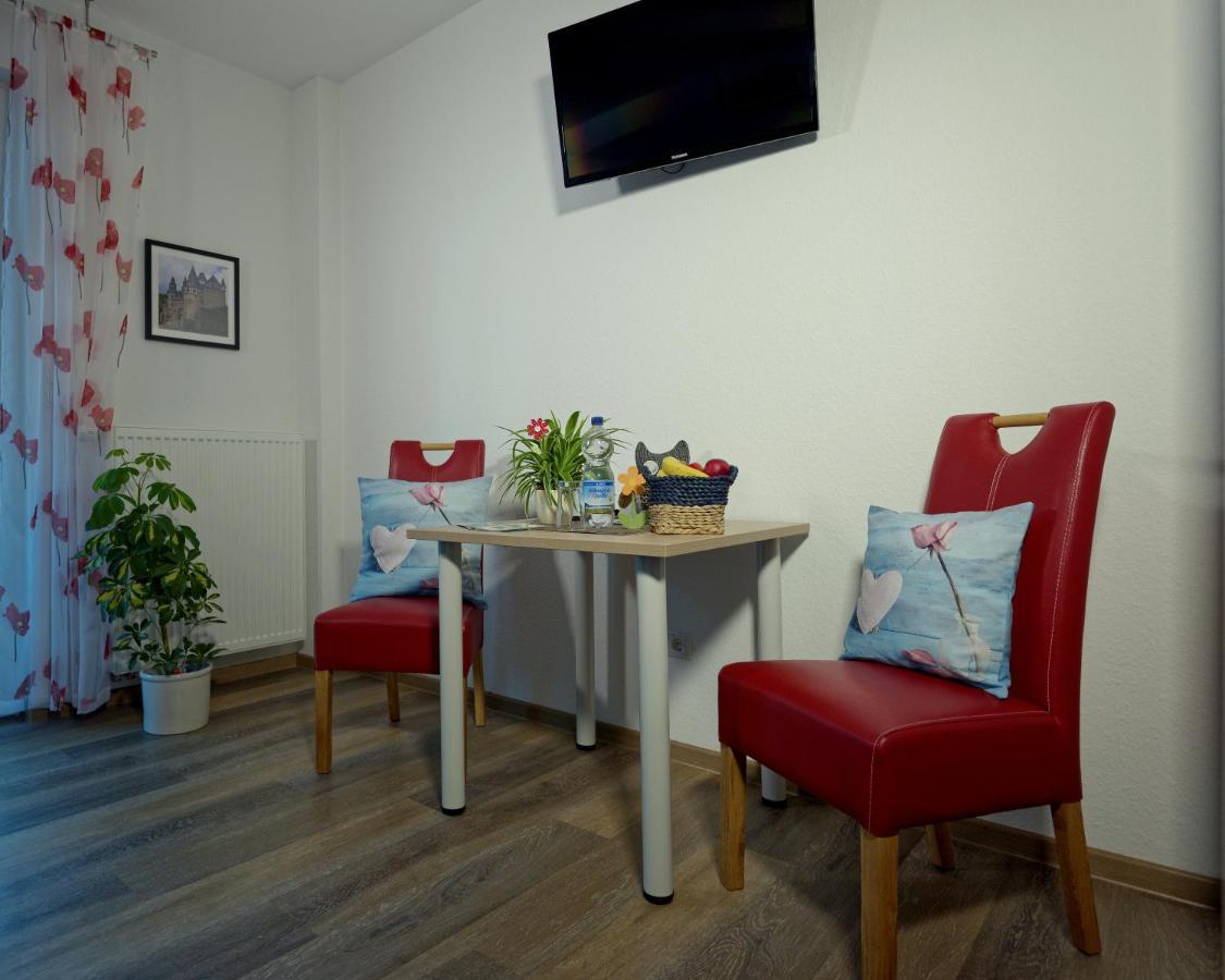 Gaestehaus Am Hochsimmer Ettringen  ภายนอก รูปภาพ