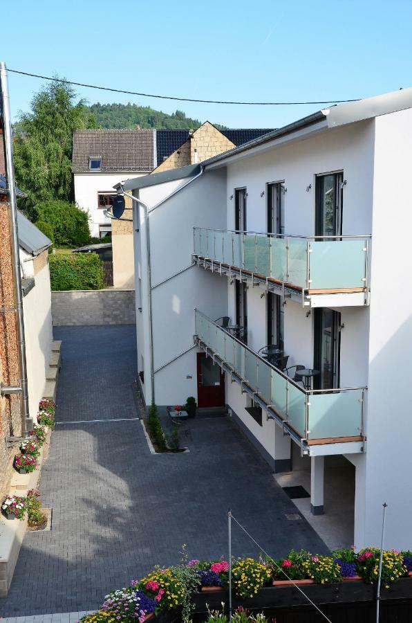 Gaestehaus Am Hochsimmer Ettringen  ภายนอก รูปภาพ