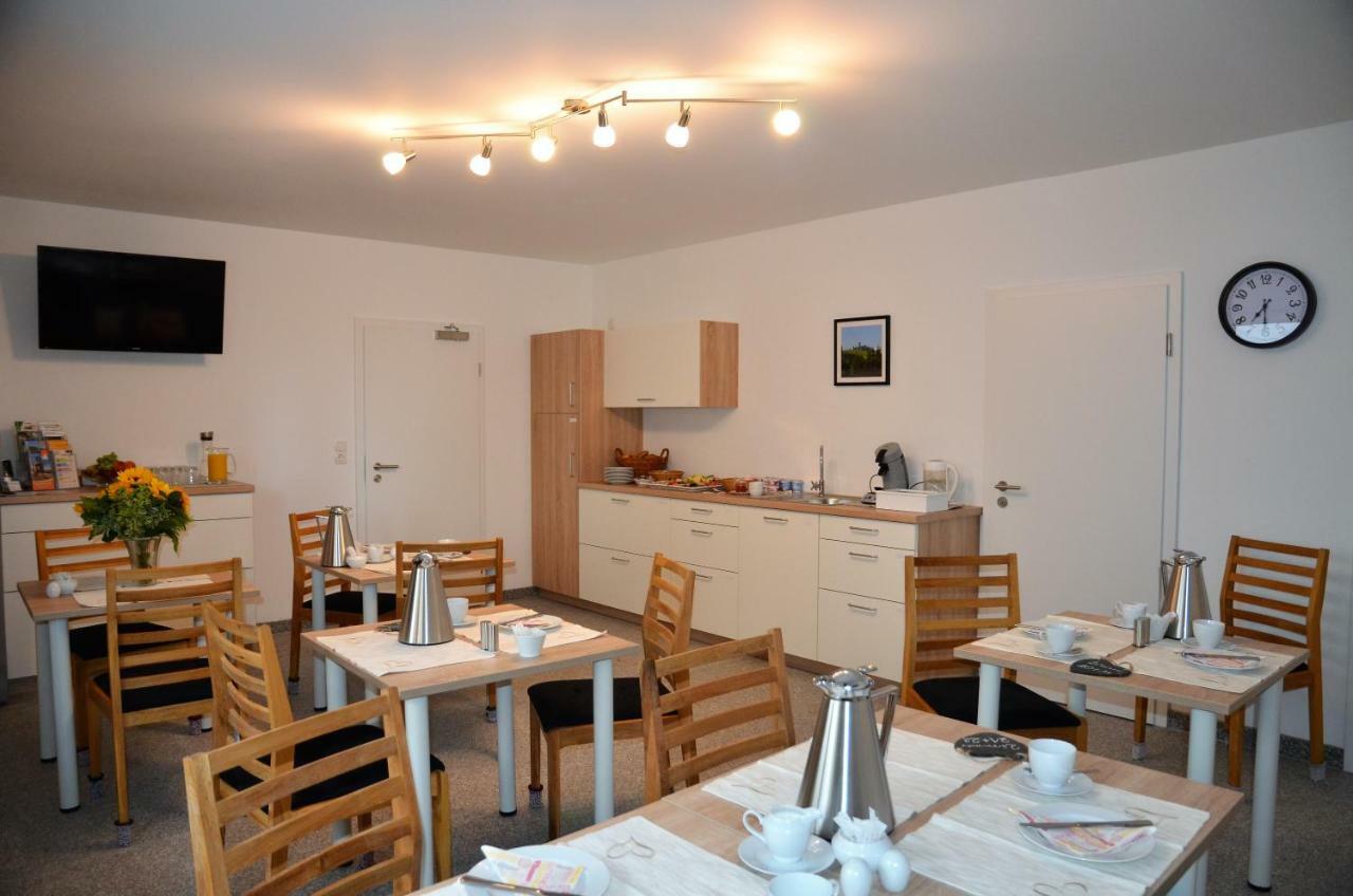 Gaestehaus Am Hochsimmer Ettringen  ภายนอก รูปภาพ